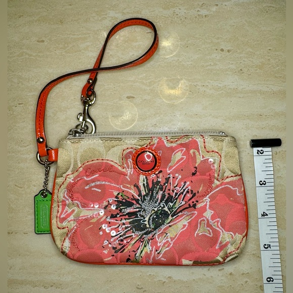 Gently Used Coach Fabric Floral Sequins Wristlet - Picture 4 of 5